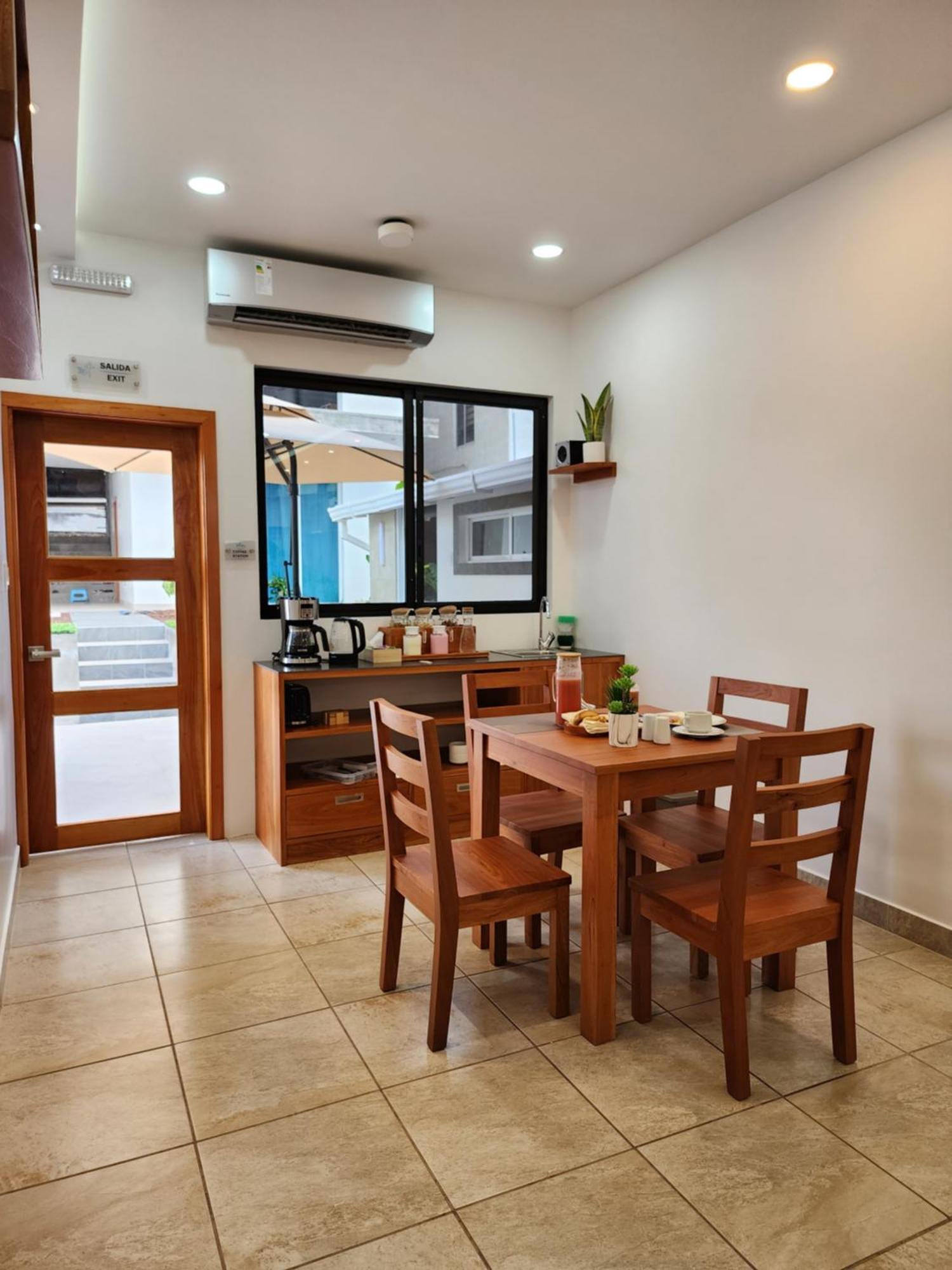 Casa Galapagos By Hostal Fragata Puerto Ayora  Exteriér fotografie